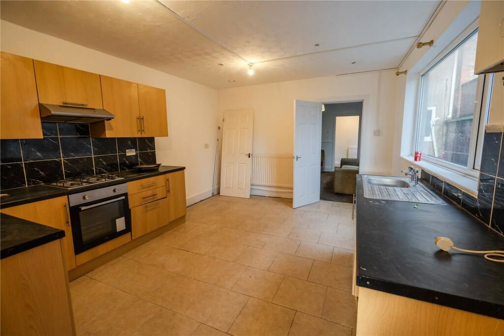 Property photo 2 of 24