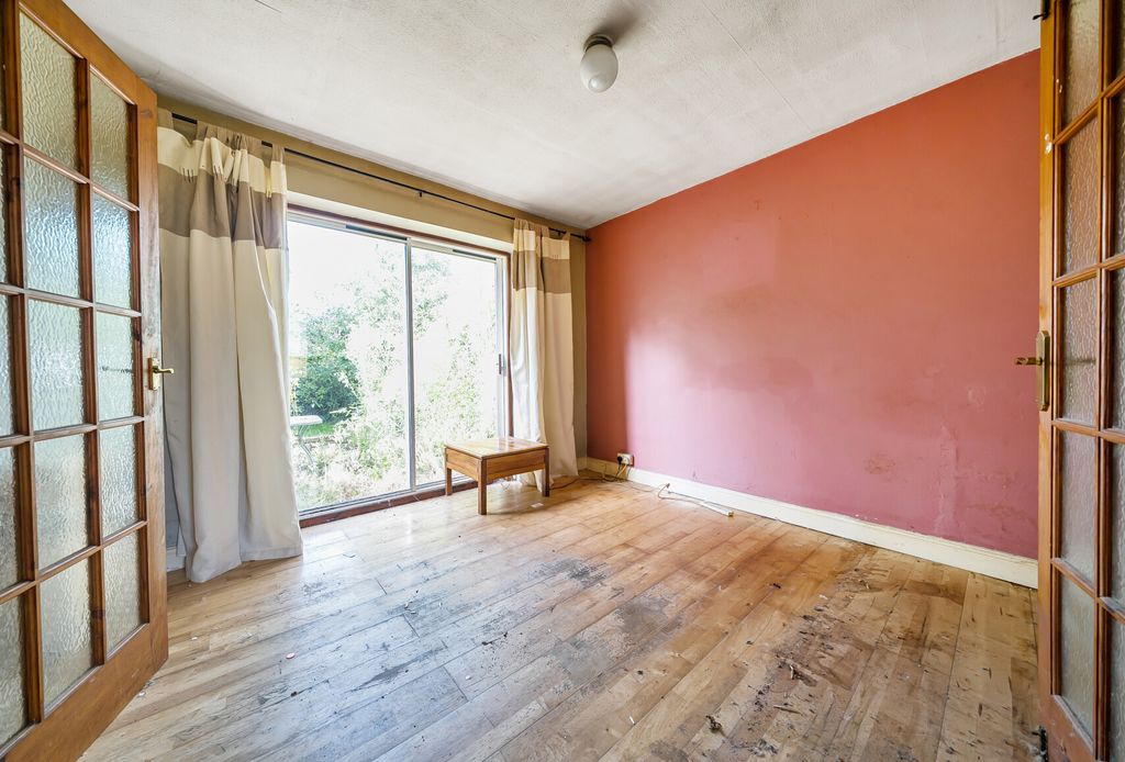 Property photo 3 of 9 1335892-14-68cd81...