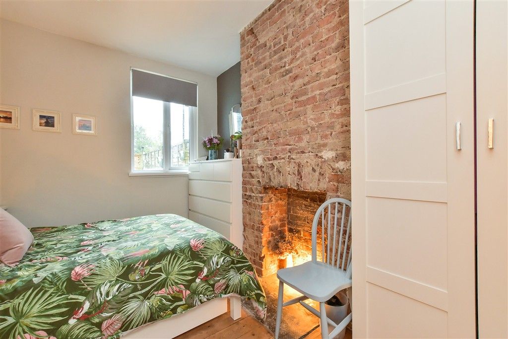 Property photo 1 of 10 Bedroom