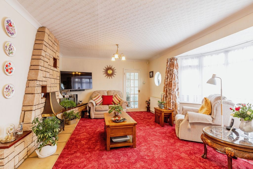 Property photo 3 of 17 Photography