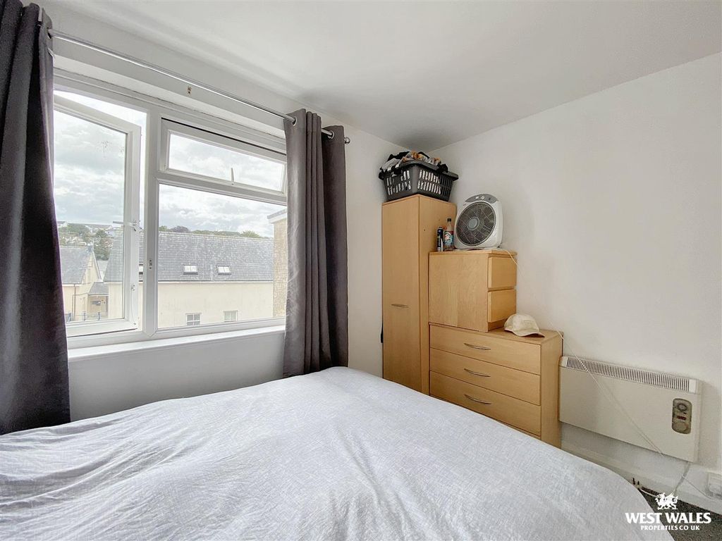 Additional image 9 of 2 bed flat for saleMilford Street, Saundersfoot SA69