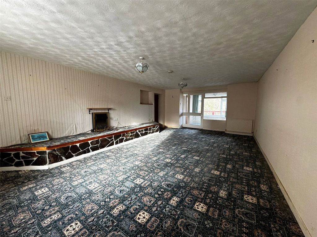 Property photo 3 of 29 Picture No. 28