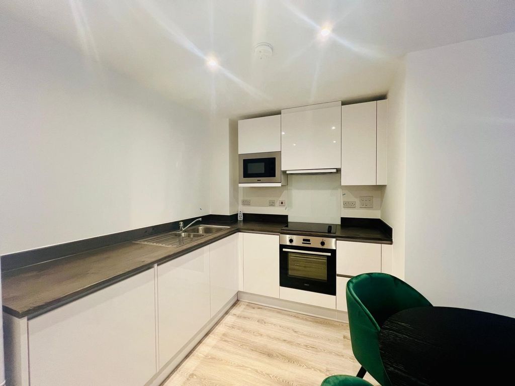 Property photo 3 of 15 Picture No. 08