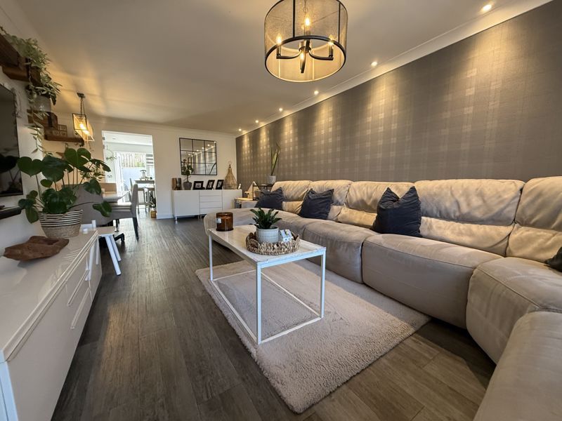 Property photo 3 of 25 Photo 21