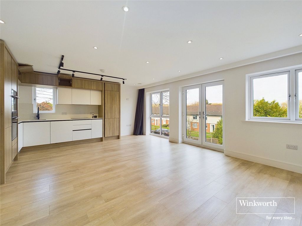 Property photo 1 of 9 Picture No. 12