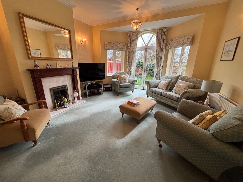 Property photo 2 of 10 Photo 7