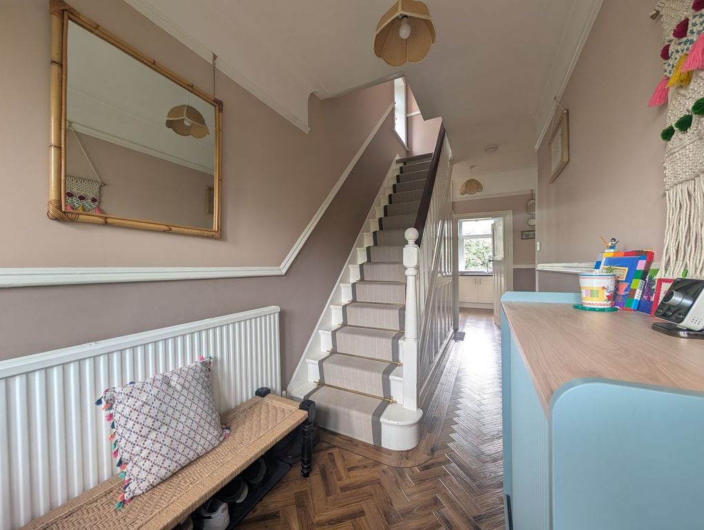 Property photo 3 of 36