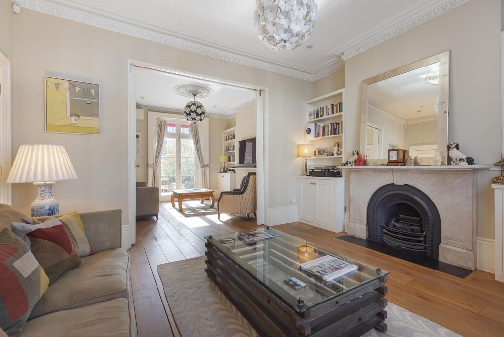 Property photo 2 of 23 Image