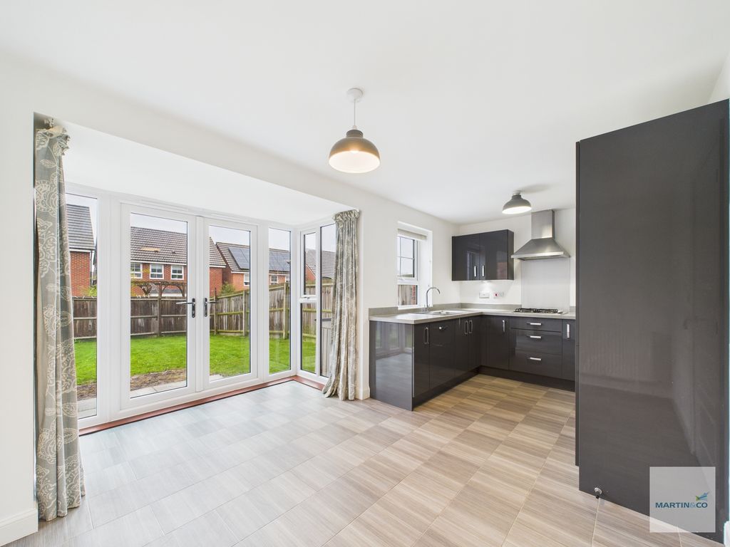 Property photo 2 of 20 Cam03394G0-Pr0412-Still016