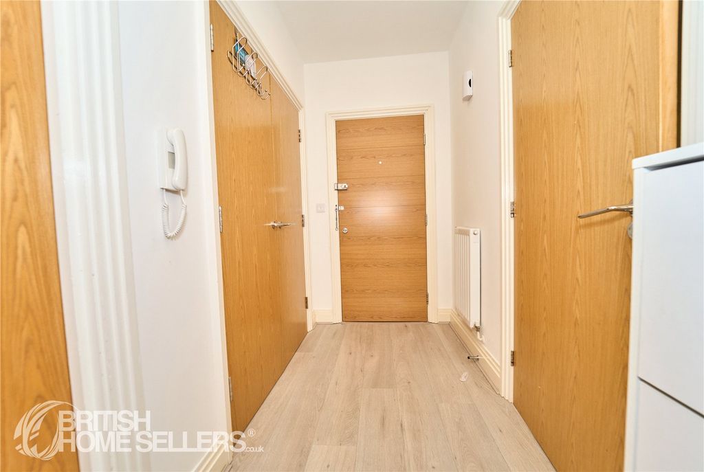 Property photo 2 of 19 Picture No. 06