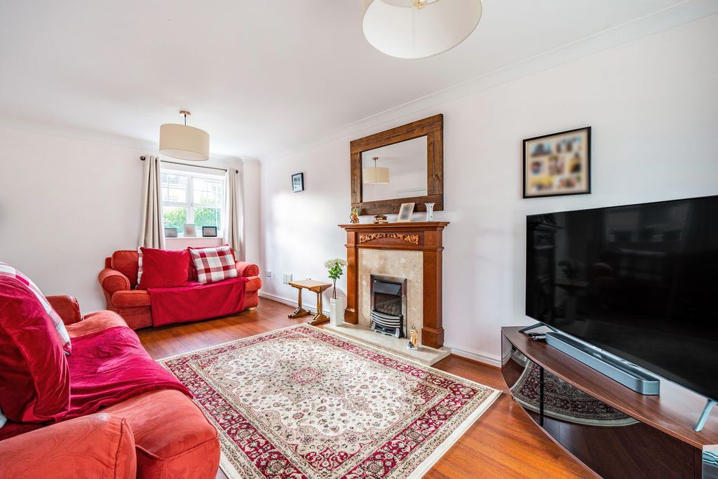 Property photo 2 of 17