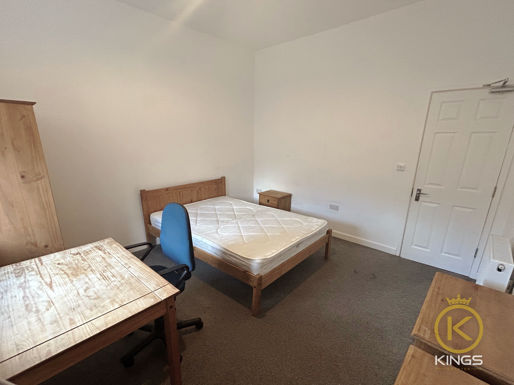 Property photo 1 of 6 8 Cabmans Rest (1)