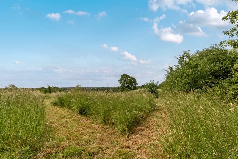 Property photo 1 of 27 Paddock