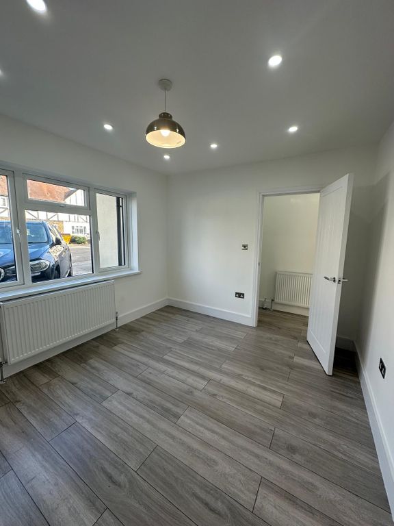 Property photo 2 of 47