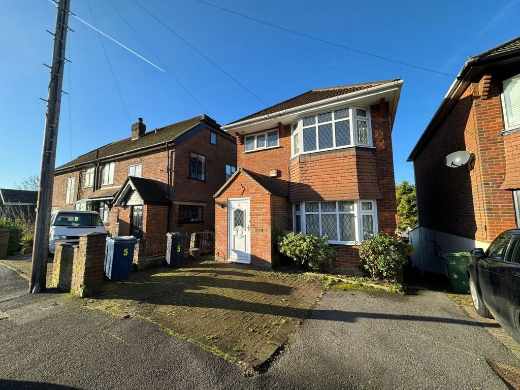 Property photo 1 of 18