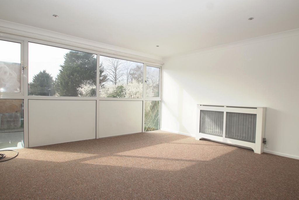 Property photo 2 of 9 Photo 2