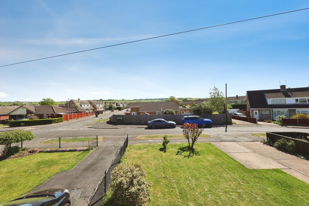 Property photo 2 of 20 5105442