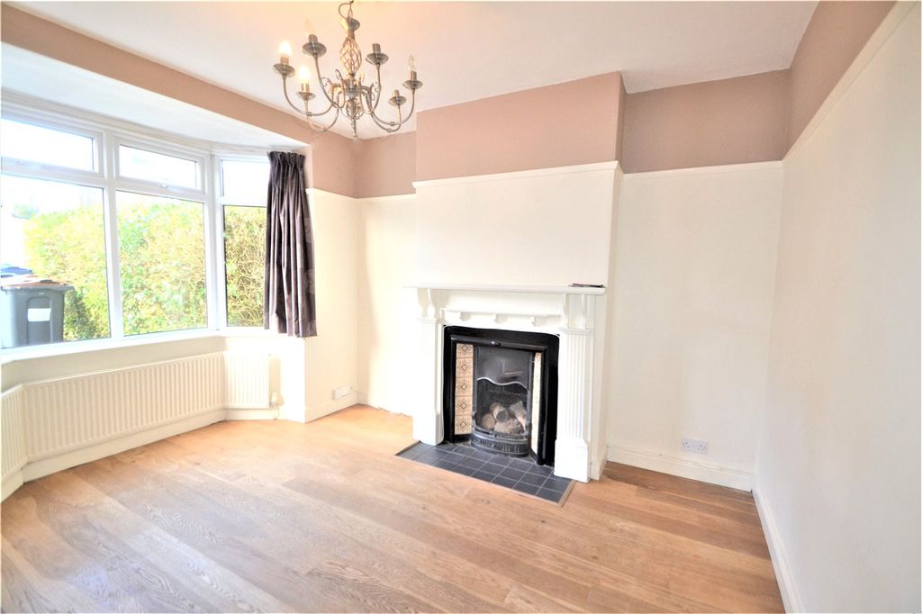 Property photo 2 of 11 Picture No. 14