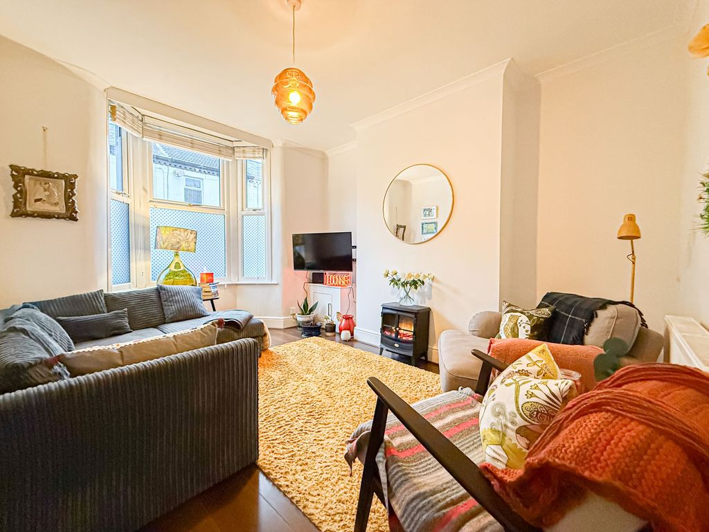 Property photo 3 of 19