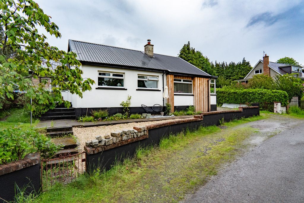Property photo 1 of 30