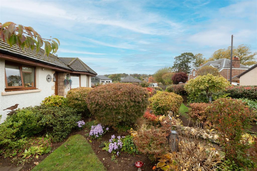 Property photo 2 of 28 Dsc04638-Hdr.Jpg