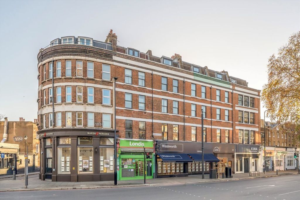 Property photo 3 of 8