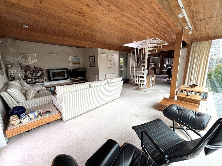 Property photo 3 of 22