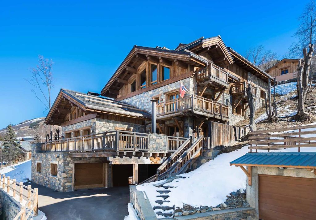 Property photo 1 of 11