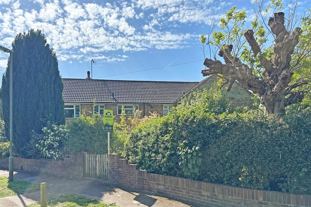 Property photo 1 of 9