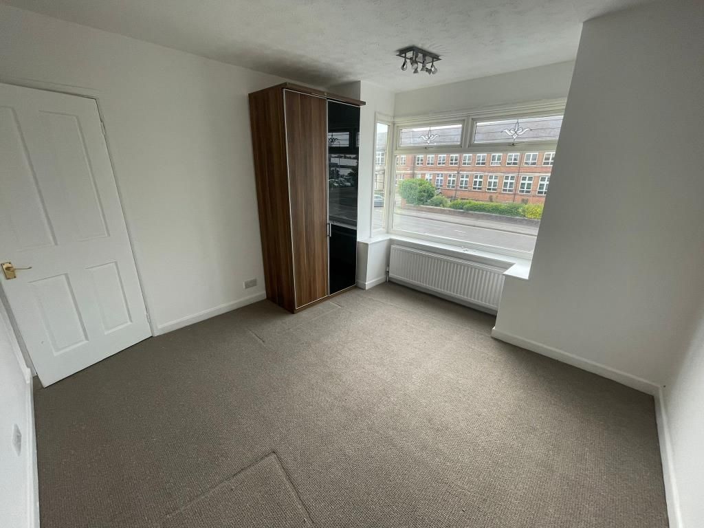 Property photo 3 of 10 Bedroom