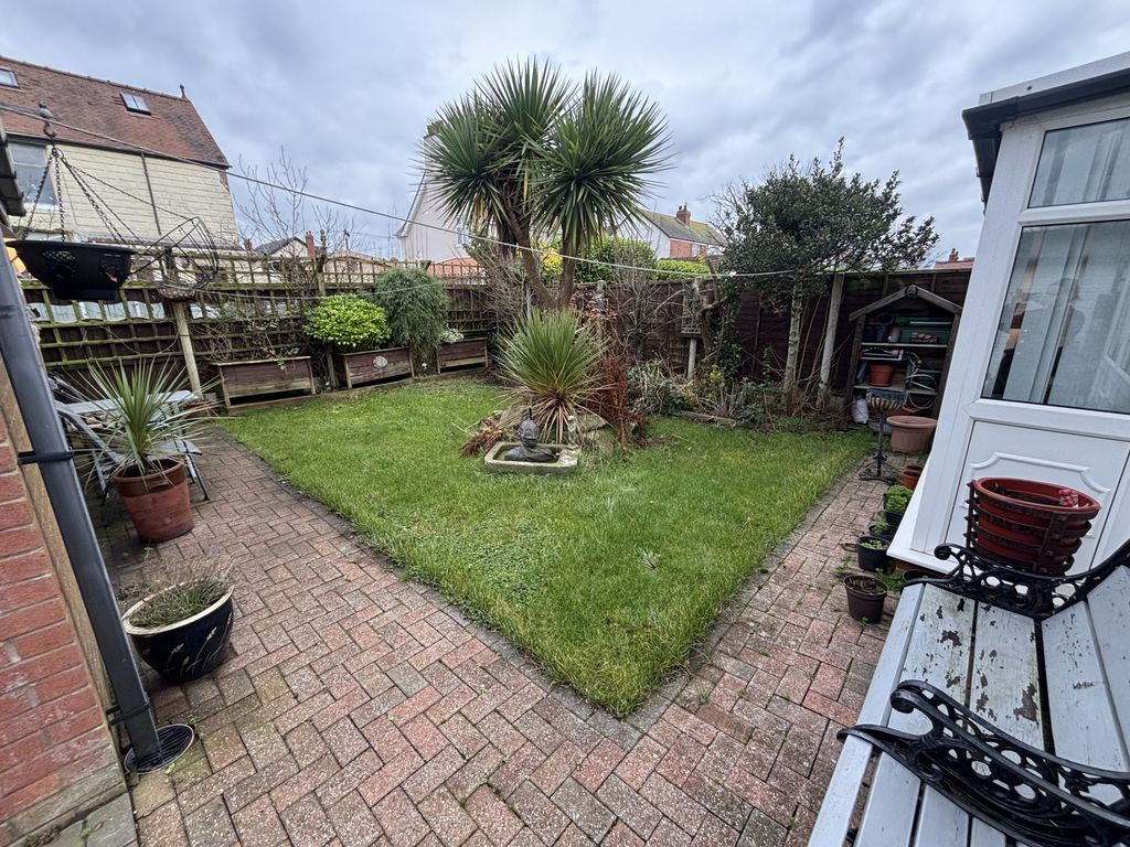 Property photo 2 of 31