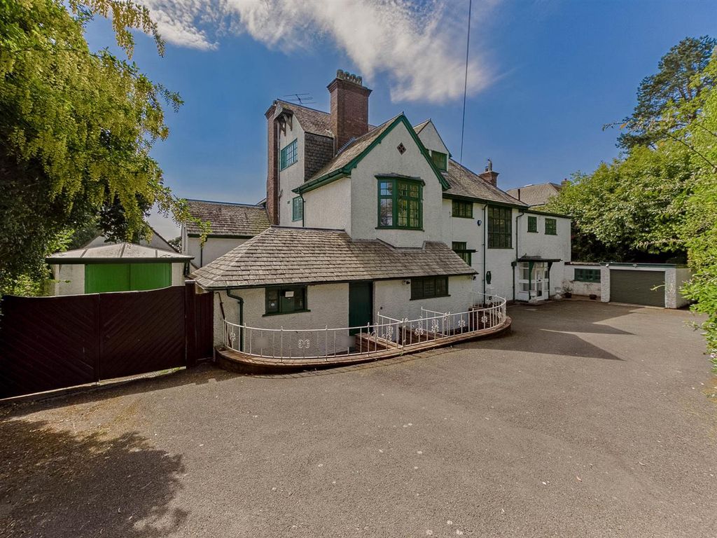 Additional image 17 of 8 bed detached house for salePeachfield Road, Malvern WR14