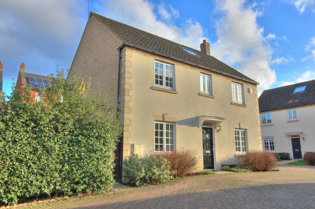 Property photo 1 of 31 Photo #1