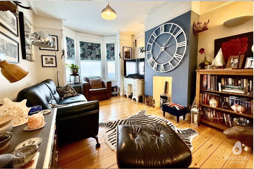 Property photo 2 of 18 5110864