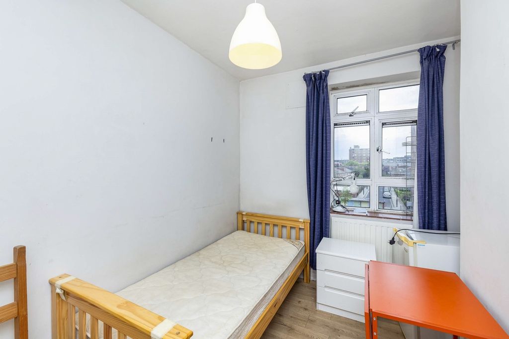 Property photo 2 of 16 1Bc3A55F-F349-F11...