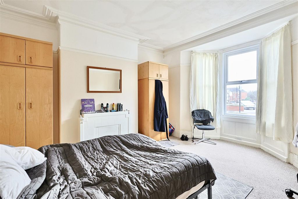 Property photo 2 of 7 30346823-2F36-4639-B20C-823948CD4028_1_201_A.Jpeg