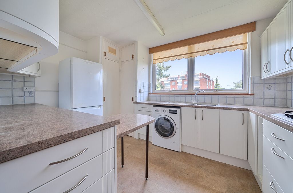 Property photo 3 of 20 1473359-11-6A296F...