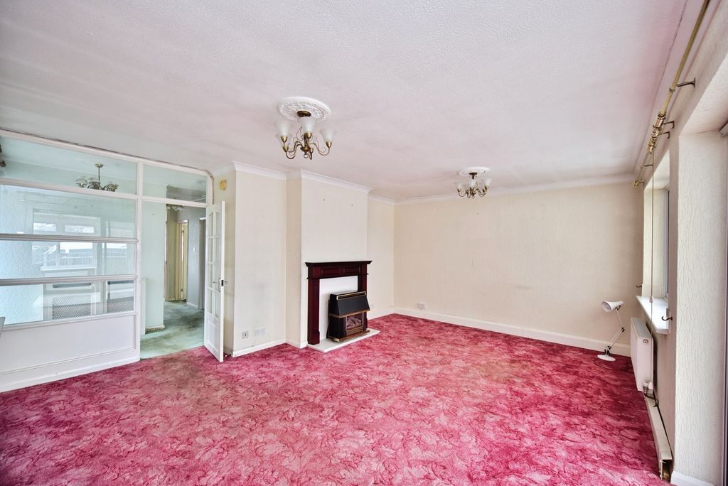 Property photo 3 of 15 Pbox-Img.Jpg