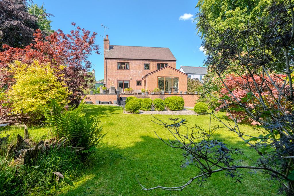 Property photo 1 of 45