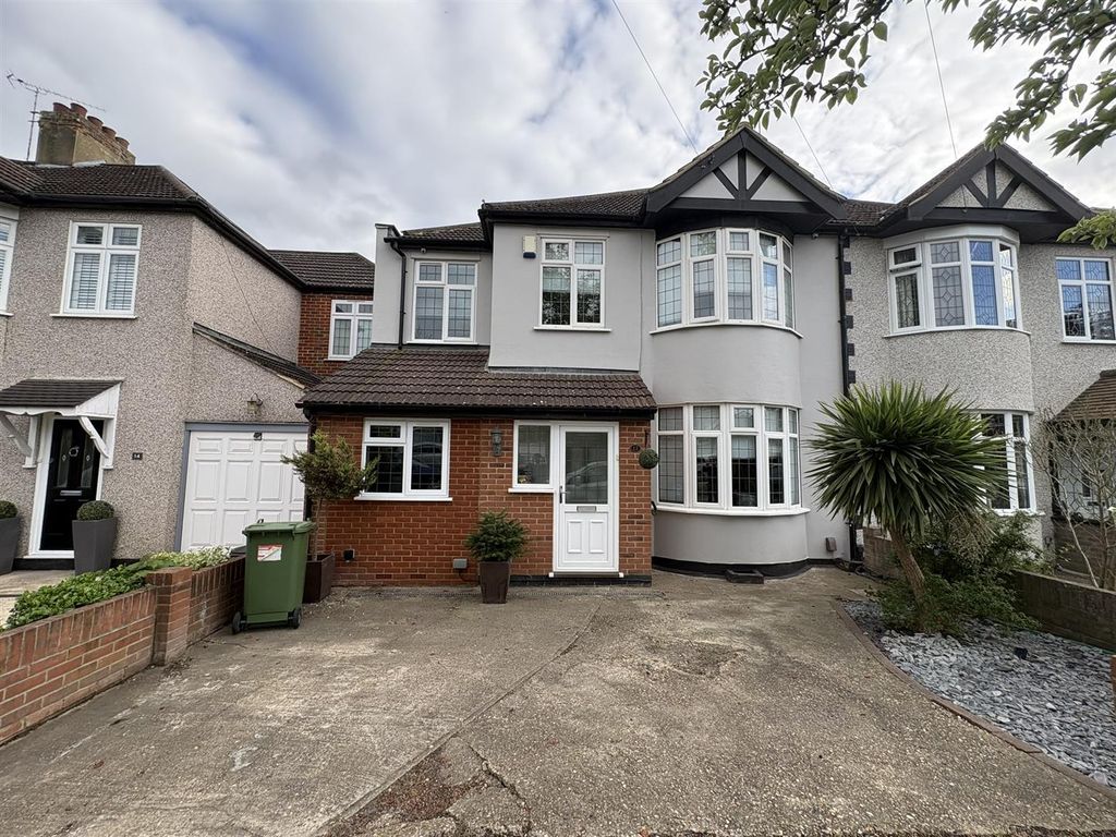 Property photo 1 of 25 External