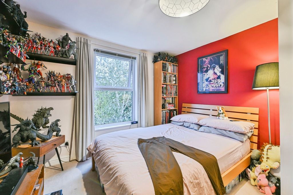 Property photo 3 of 18 Pbox-Img.Jpg