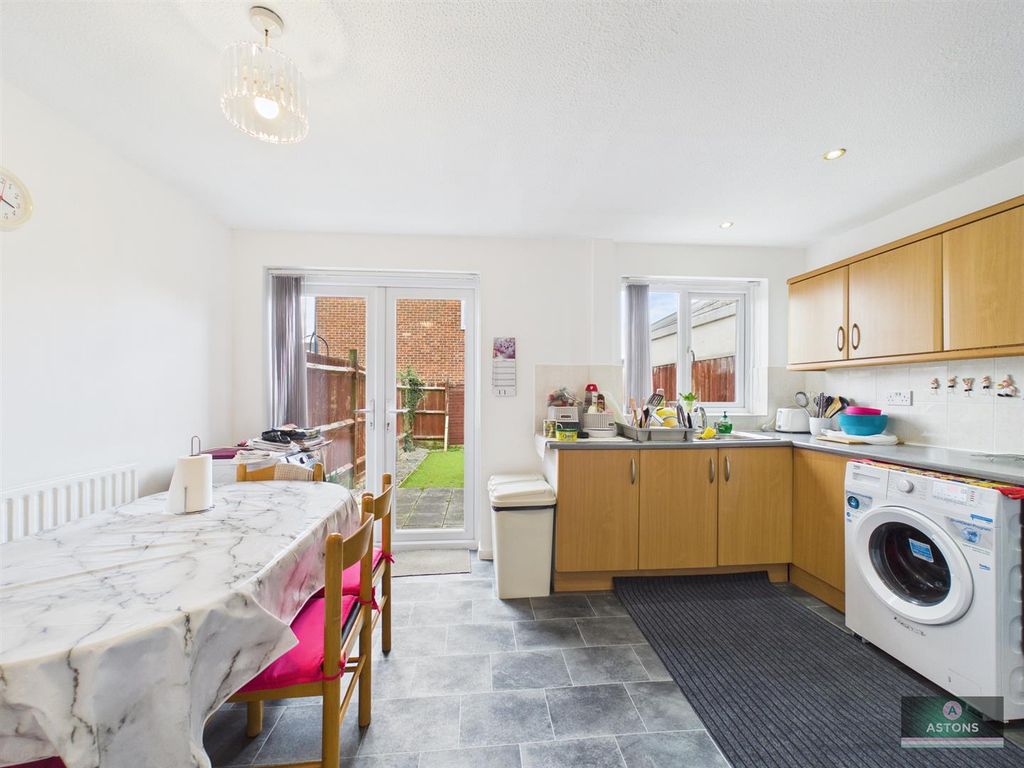 Property photo 2 of 12 Cam02067G0-Pr0228-Still003.Jpg