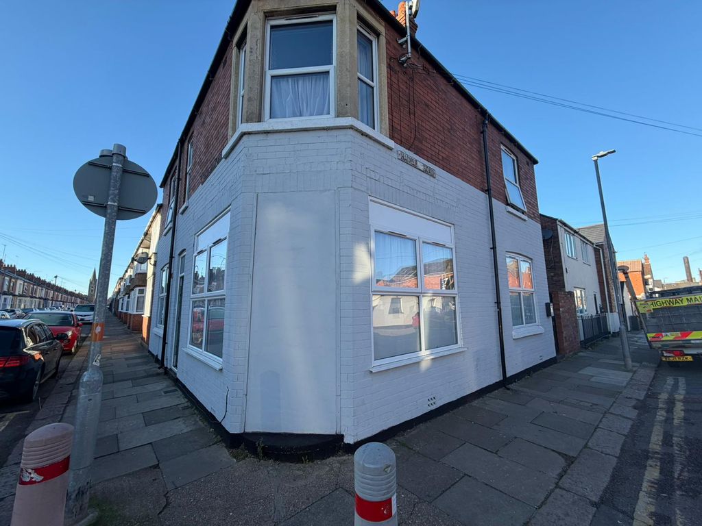 Property photo 1 of 14 Image