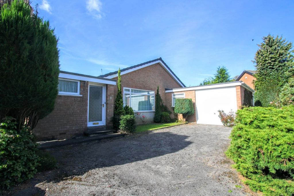 Property photo 1 of 11 Front External