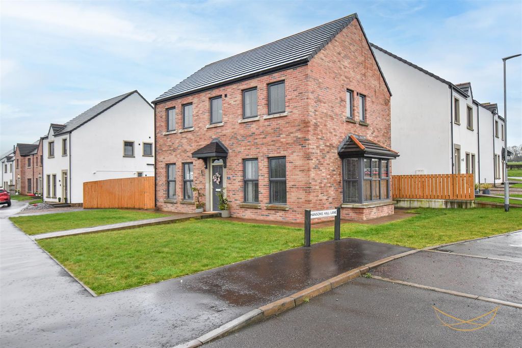 Property photo 3 of 45 Dhp-10.Jpg
