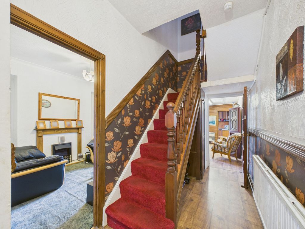 Property photo 3 of 40