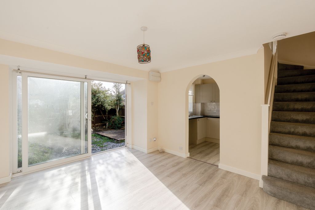 Property photo 3 of 18 Photo 3