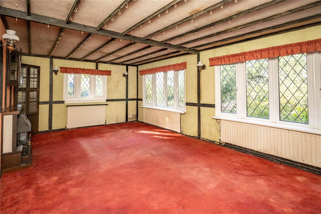 Property photo 2 of 16 Picture No. 11