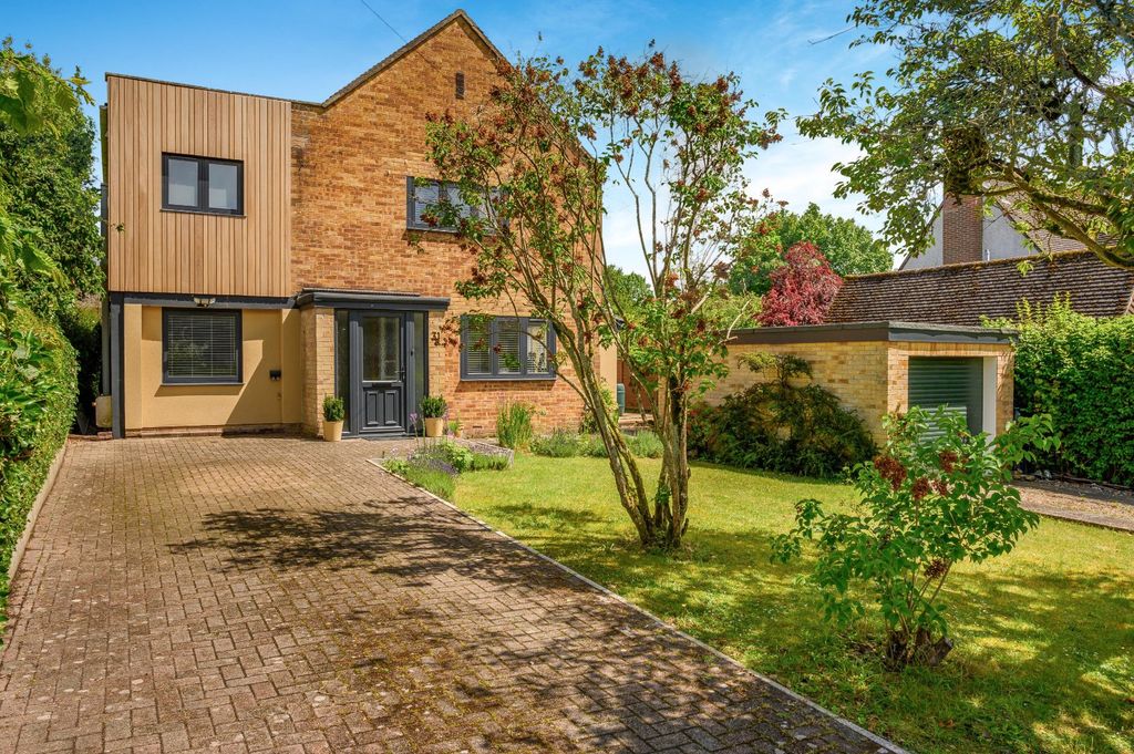Property photo 1 of 21 31 Harnwood Road