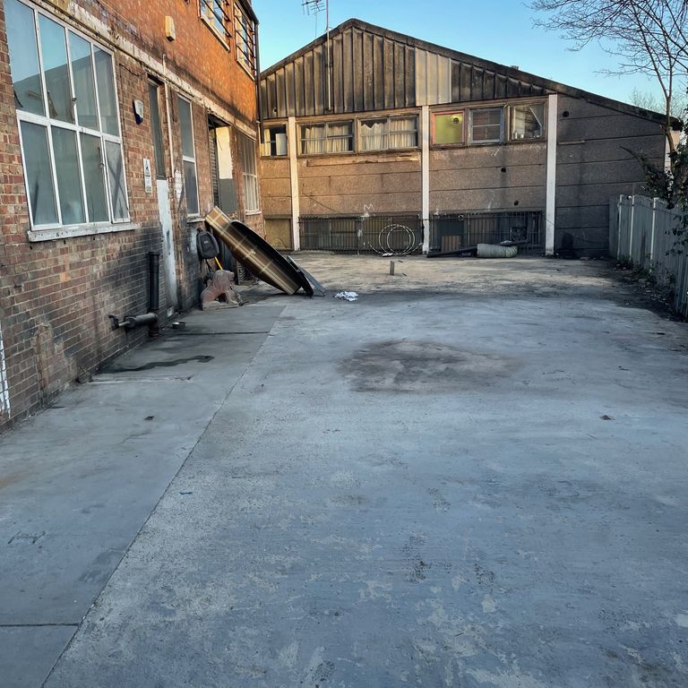 Property photo 3 of 7